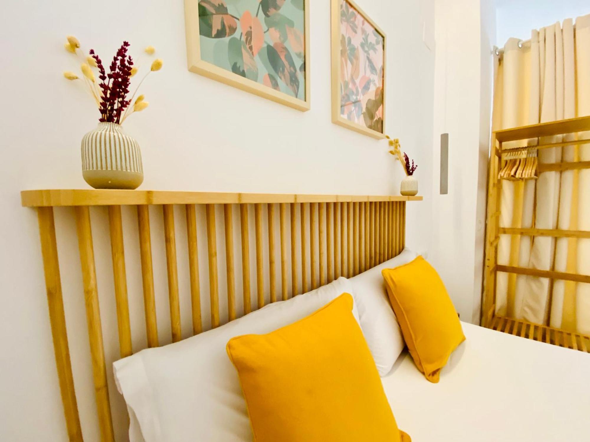 Bajo B - Design & Comfort In Ruzafa Soho บาเลนเซีย ภายนอก รูปภาพ