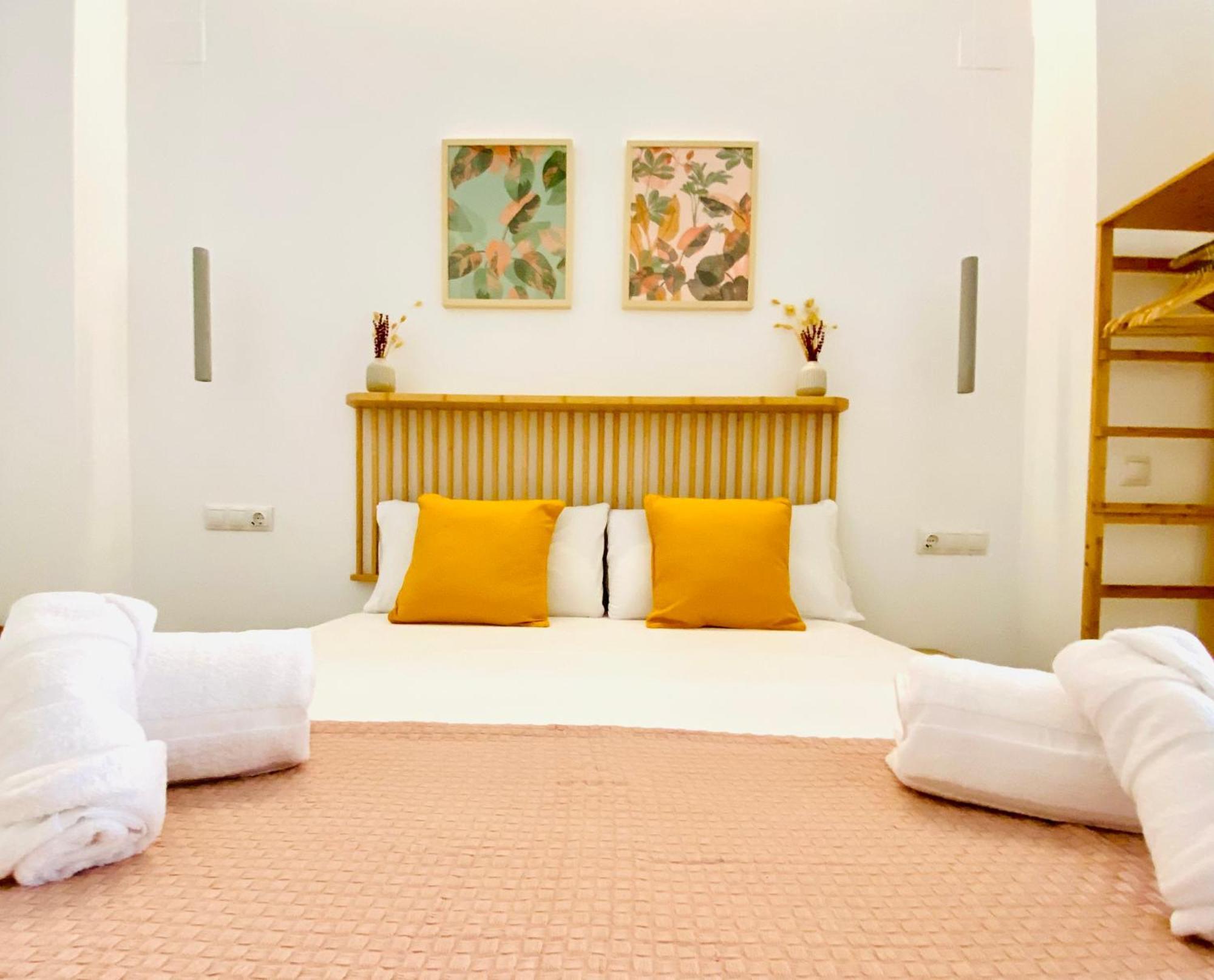 Bajo B - Design & Comfort In Ruzafa Soho บาเลนเซีย ภายนอก รูปภาพ
