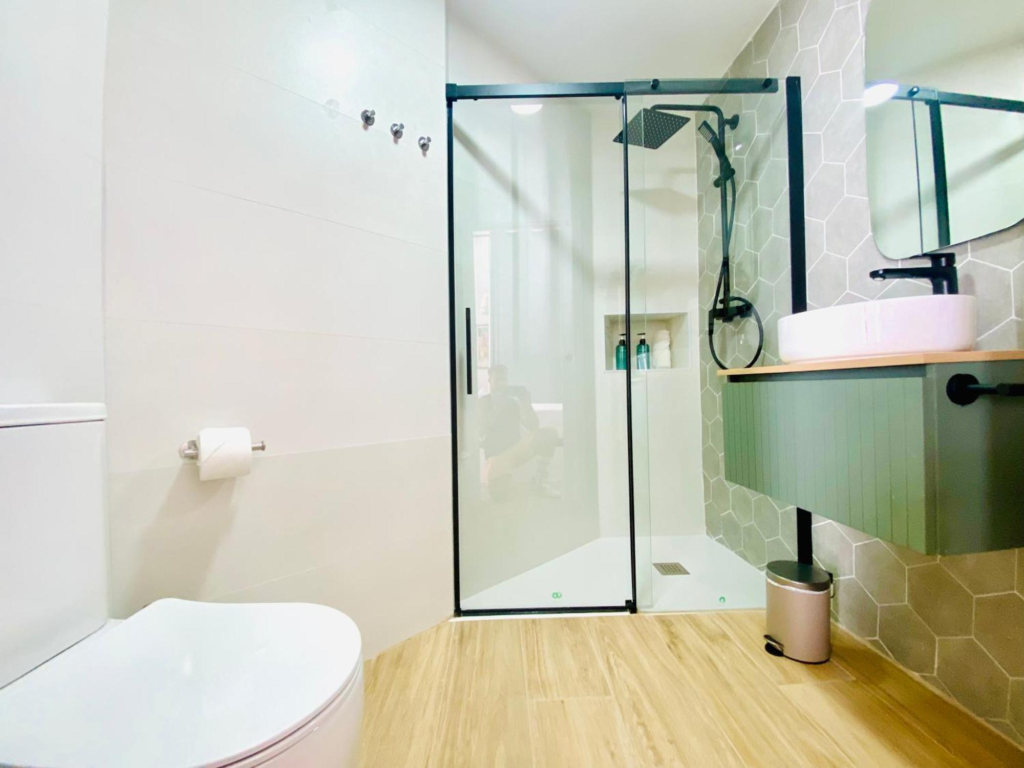 Bajo B - Design & Comfort In Ruzafa Soho บาเลนเซีย ภายนอก รูปภาพ